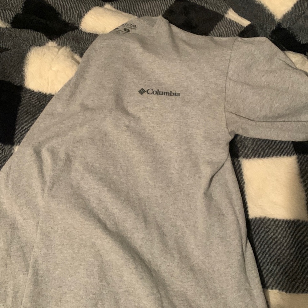 Long sleeve Columbia t shirt
